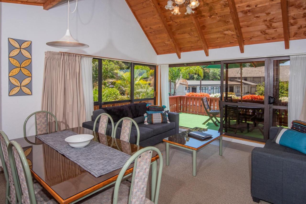 Swiss Chalet Lodge Motel Paihia Exterior photo