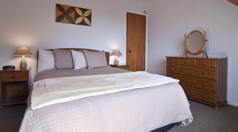 Swiss Chalet Lodge Motel Paihia Exterior photo