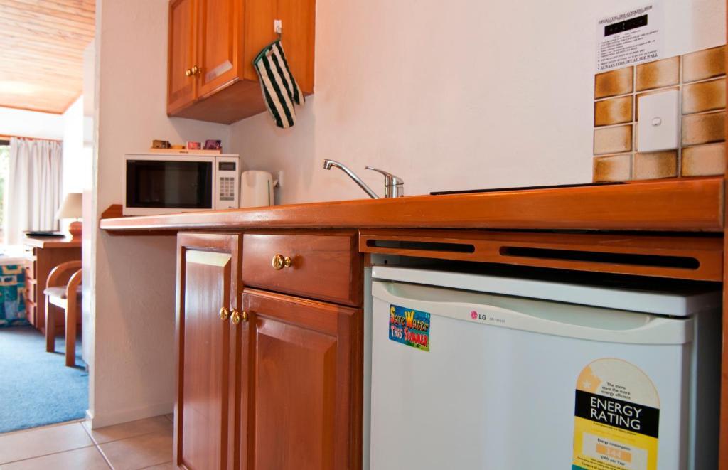 Swiss Chalet Lodge Motel Paihia Room photo