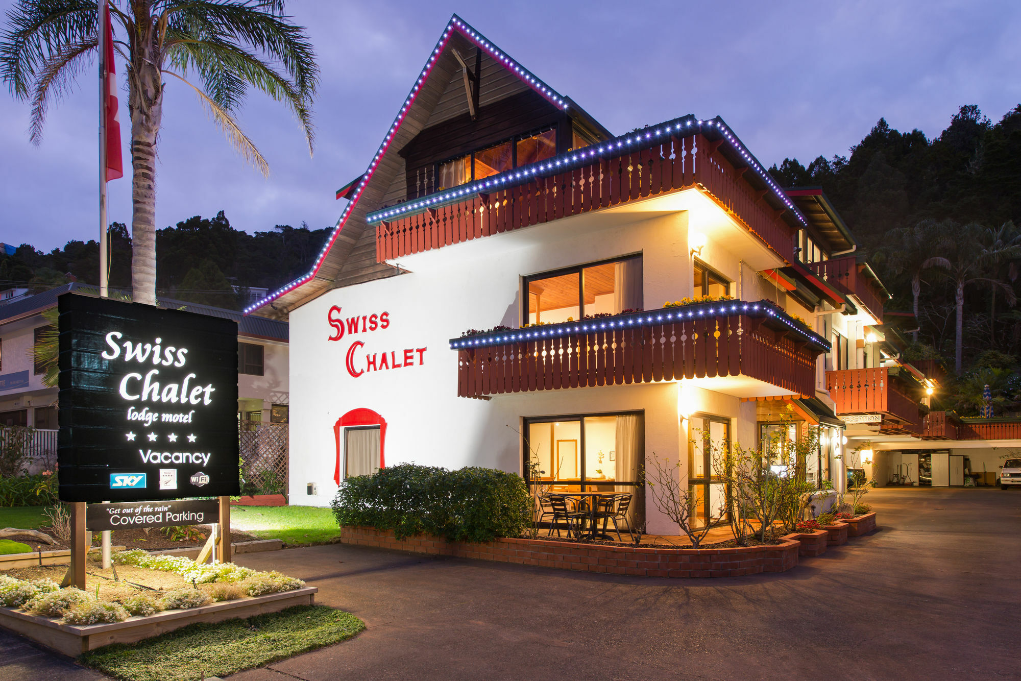 Swiss Chalet Lodge Motel Paihia Exterior photo